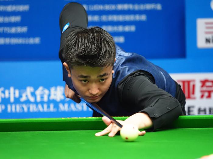 中全神贯注 中全神贯注